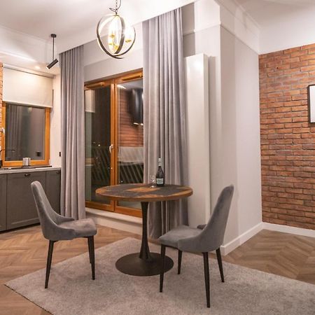 Labo Apartment Metro Mlociny Varşovia Exterior foto